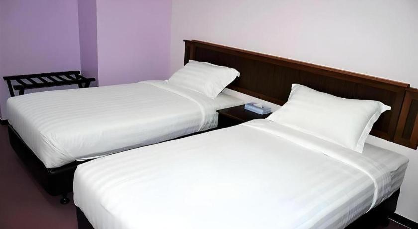 Id Hotel Yayasan Segamat Εξωτερικό φωτογραφία